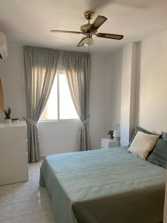 Apatrament Torrevieja Apartment Exterior photo
